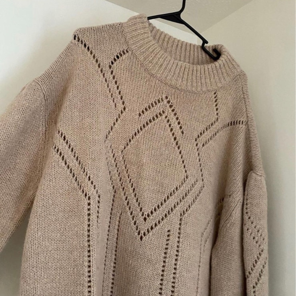 H&M sweater